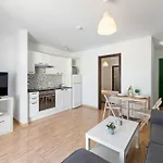 Home2book Cozy Terrace Pool Lägenhet